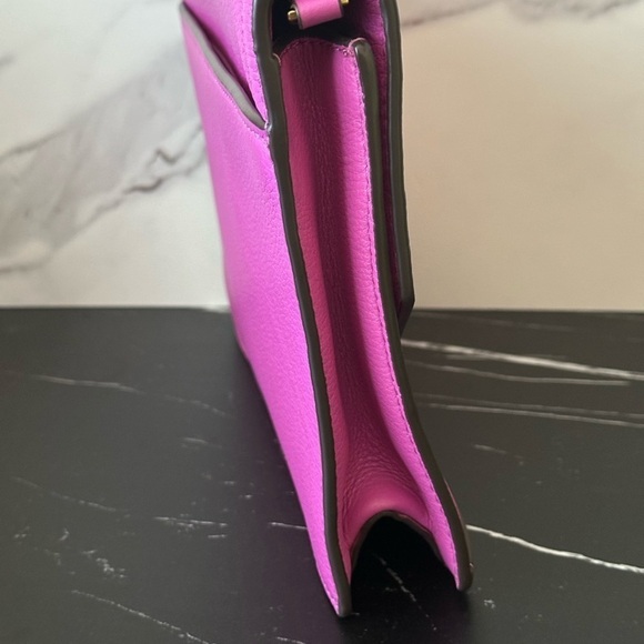 💜Tory Burch Kira Clutch/ Cross Body Bag /Bright Orchid🩷 - Picture 5 of 11